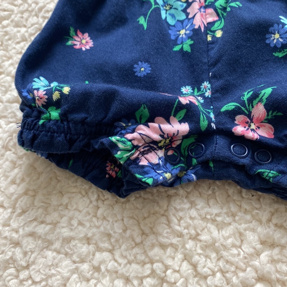 Carter’s Baby Girl Ruffled Floral Romper - Picture 4 of 11